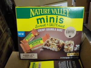lot 280 image: 5 Boxes Nature Valley Minis Granula...
