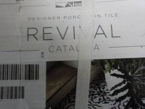 lot 325 image: 4 ctns Revival Catalini 8 x 8 tile...