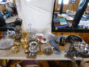 Lot of Kitchen Items