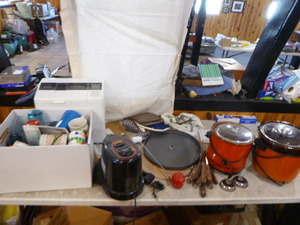 Lot of Kitchen Items