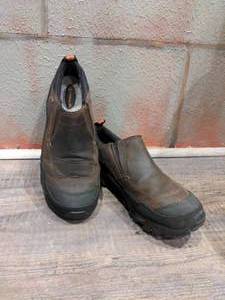 lot 11 image: Merrell Mens Polarand Rove Moccasin Driving Shoes Size 9M