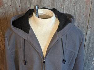 lot 42 image: Covington Sz L Gray Hooded Coat