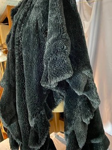 lot 23 image: Footzyfolds One Sz Black Faux Fur ShawlWrapCape