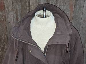 lot 53 image: Calvin Klein Only by Bloomingdales Sz S Brown Down Filled Coat