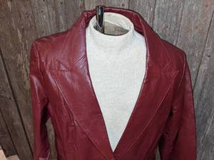 lot 54 image: Dark Red Leather Fitted Blazer Jacket