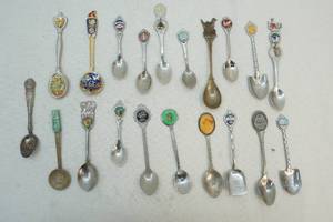 collector spoons