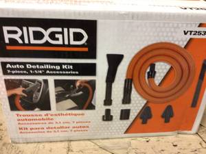 lot 98 image: RIDGID 1-14 in. Premium Car Cleaning Accessory Kit for RIDGID WetDry Shop Vacuums Customer Returns See Pictures