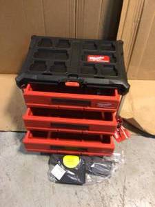 lot 51 image: Milwaukee Packout 3-Drawer Tool Box  16.3in.L x 22.2in.W x 14.3in.H, Model# 48-22-8443&nbspCustomer Returns See Picutres