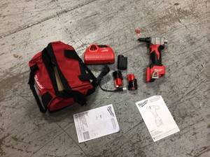 lot 104 image: Milwaukee M12 12-Volt Lithium-Ion Cordless Rivet Tool kit includes 2 batteries and charger see pictures