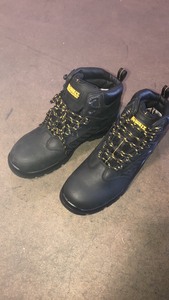 DEWALT Mens Sharpsburg Waterproof 6 Work Boots - Steel Toe - Black Full Grain Size 8.5(W)