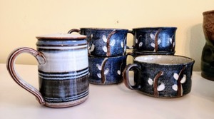 lot 22 image: Decorative Pottery