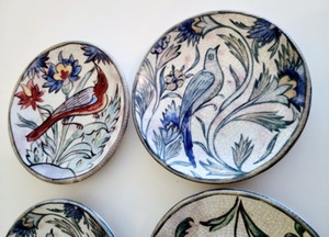 lot 39 image: Pottery Barn Dish Set