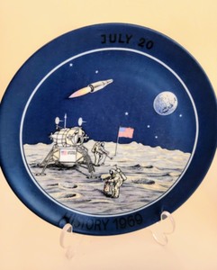 lot 54 image: Pair of Vintage Moon Landing Commemorative Plates