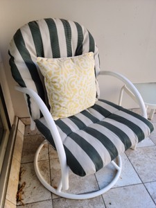 lot 58 image: Patio Chair and Side Table