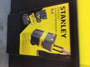 lot 25 image: Stanley Essential 19 in. 3-in-1 Detachable Mobile Work Box  MISSING LATCH Customer Returns See Pictures