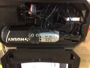lot 29 image: Husky 38 in. Drive 12-Volt Lithium-Ion Cordless Ratchet Customer Returns See Pictures