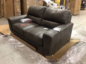 lot 104 image: Navi Loveseat Customer Returns See Pictures