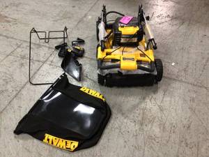lot 113 image: 21.5 in. 20-Volt MAX Lithium-Ion Cordless   Walk Behind Self Propelled Mower by DEWALT No  Battery included Customer Returns See Pictures
