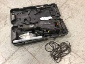 lot 114 image: 13 Amp 35 lbs. Demolition Jack Hammer by TR Industrial Customer Returns See Pictures