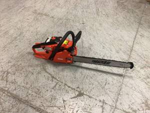 lot 115 image: 18 in. 40.2 cc Gas 2-Stroke Cycle Chainsaw by ECHO Customer Returns See Pictures
