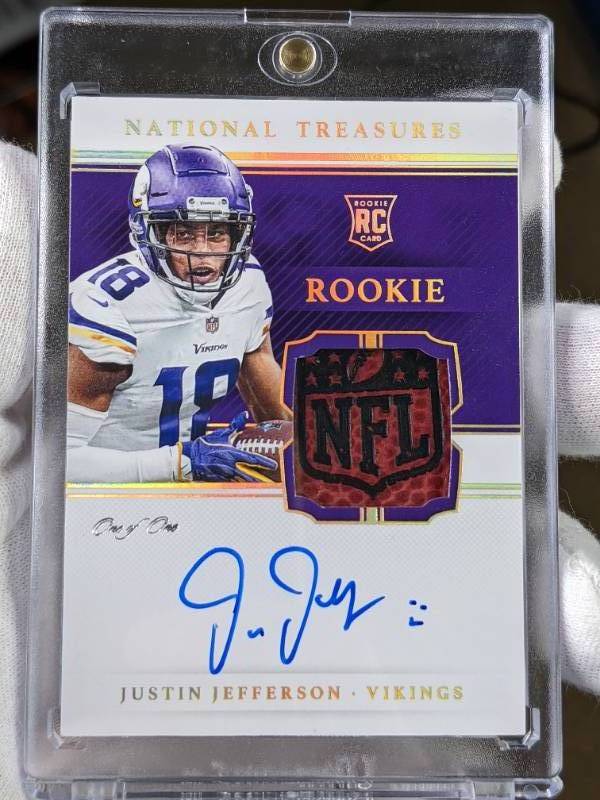 2020 Playoff National Treasures Football - BC Rookie NFL Gear Signature  Combos #15 - Justin Jefferson [6/10]