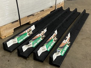 lot A-4 image: Pallet Of Techno-Flex Recycled Rubber Landscape Edging