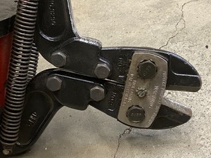 lot 9 image: HKP No.2 Pneumatic Metal Sheers