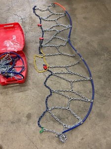 lot 3 image: (1) Pair Of Truck Tire Chains