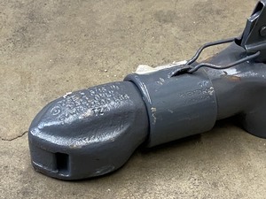 lot 42 image: New Bulldog A-Frame Ball Hitch