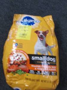 lot 105 image: 3.5lbs of pedigree small dog dog fo...