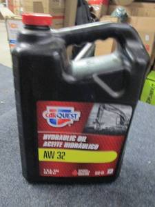 lot 183 image: gallon of carquest hydraulic oil aw...