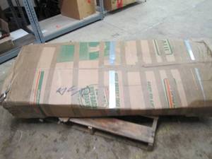 lot 206 image: Proform 505 treadmill, open box, ne...