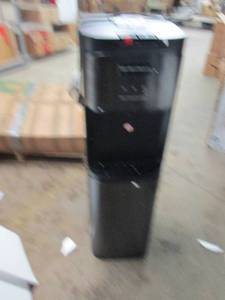 lot 207 image: Hamilton Beach HotCold water dispe...