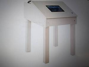 lot 222 image: Guide craft single tablet table, op...