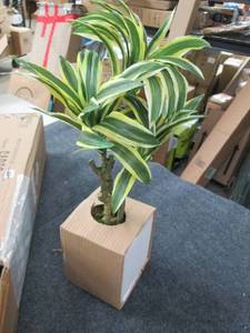 lot 239 image: 21 inch garden accents ...