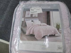 lot 290 image: swift home comforter ttxl ...