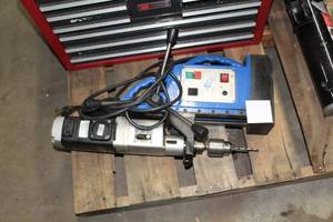 lot 280 image: Champion RB65 Series Bench Top Drill Press 1050W