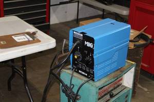 lot 288 image: CEM Mig Welder