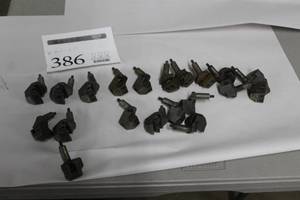lot 386 image: Lot of (20) Machine Parts