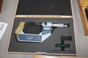 lot 407 image: Mitutoyo Digital Micrometer  with Case