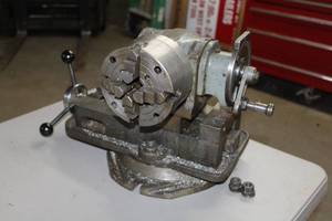 lot 204 image: Hardinge Mill Chuck  with AngLoc Precision Machine Vise on Rotary Base