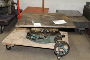 lot 206 image: Troyke Rotating Base for Mill