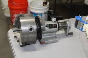 lot 233 image: L-W Chuck Co Phase II Mill Chuck 225-204 6-14D