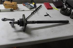 lot 256 image: Adjusting Screw