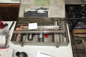 lot 423 image: Threadwell Tap & Die Co Little Champ Keyway Broaches