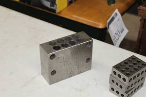 lot 433 image: Alignment Block