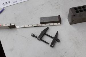 lot 435 image: 5 Alignment Block, Vise