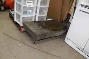lot 271 image: Granite Inspection Base 34Lx20Wx4H