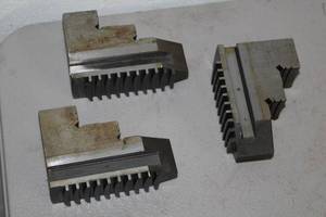 lot 273 image: 4 3-Jaw Set