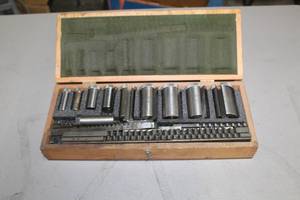 lot 465 image: Hassay Savage Keyway Cutter Set  with Wood Case
